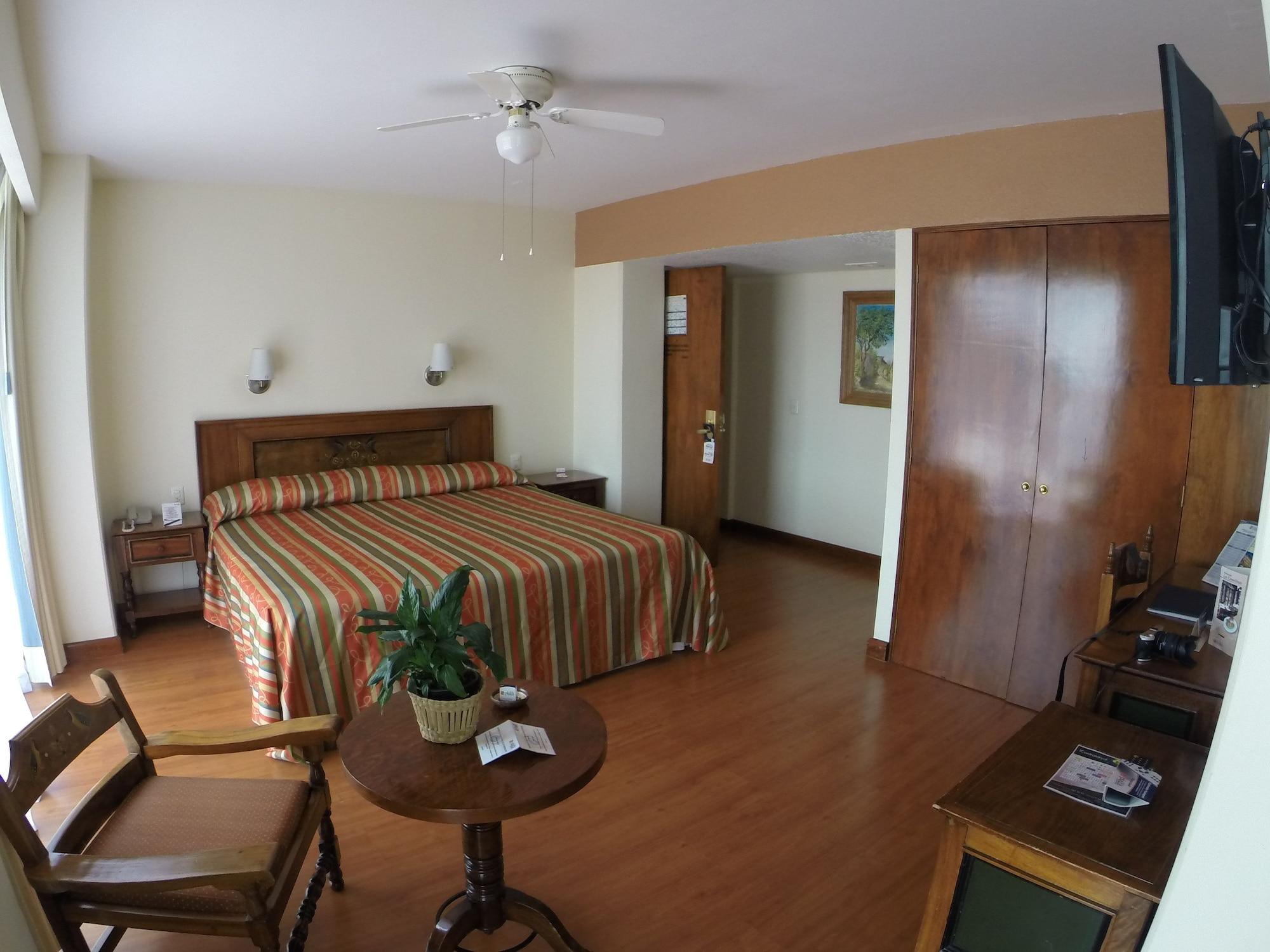 Plaza Uruapan Hotel Luaran gambar