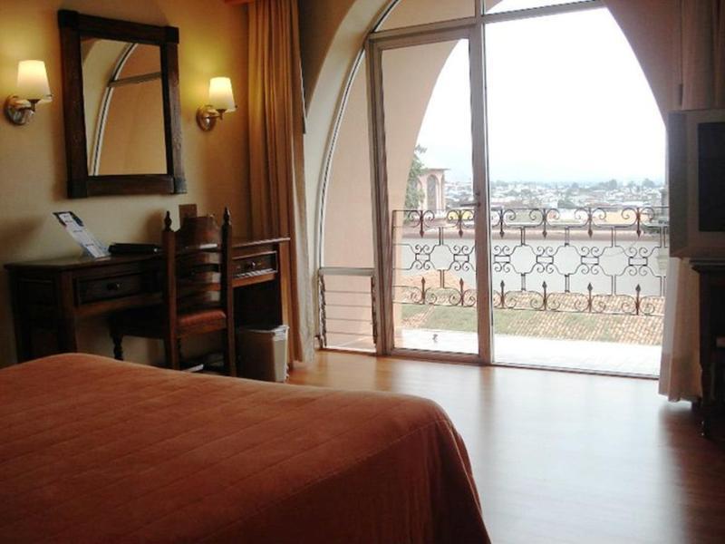 Plaza Uruapan Hotel Luaran gambar