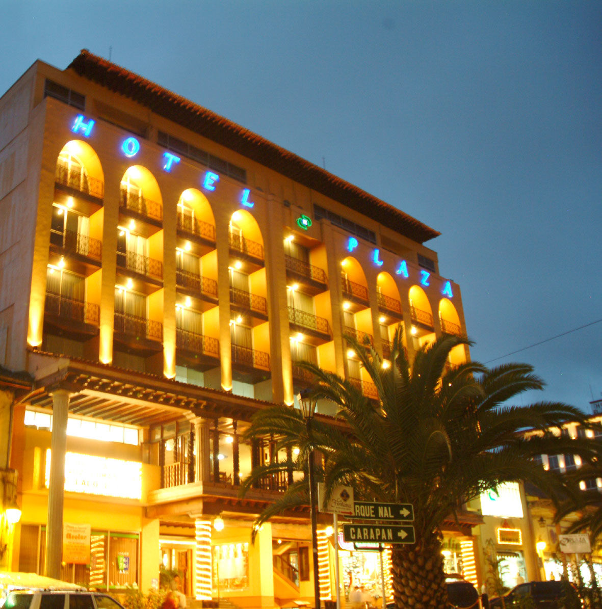 Plaza Uruapan Hotel Luaran gambar